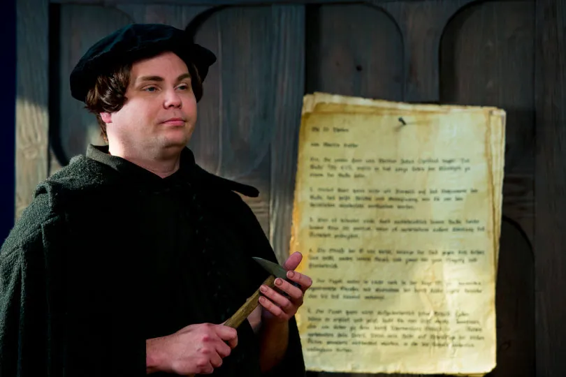 Luther Nails the Ninety-Five Theses